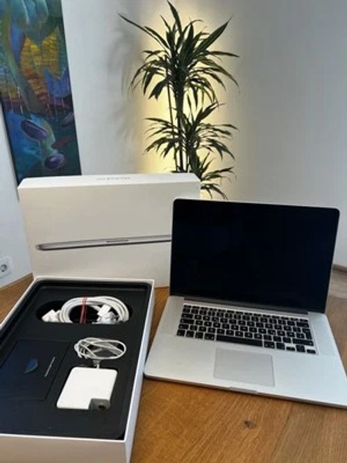 APPLE MACBOOK PRO 15.4'' 16GB 2TB